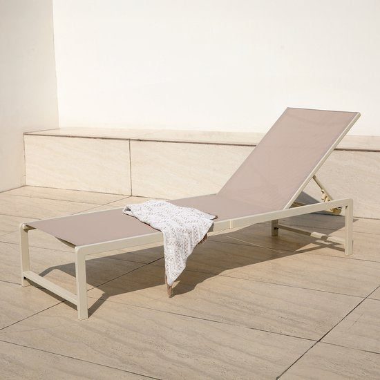AXI Zane Ligbed Beige/bruin – Gepoedercoat stalen frame – Rugleuning met 5 standen – Textileen liggedeelte – 173x62 cm