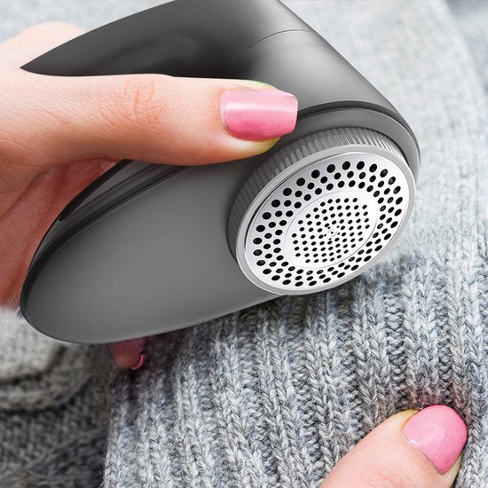 Auronic Elektrische Pluizenverwijderaar - Draadloze Ontpiller - Accuduur 60 minuten - Pluizentondeuse - 2 Extra Opzetstukken - Grijs