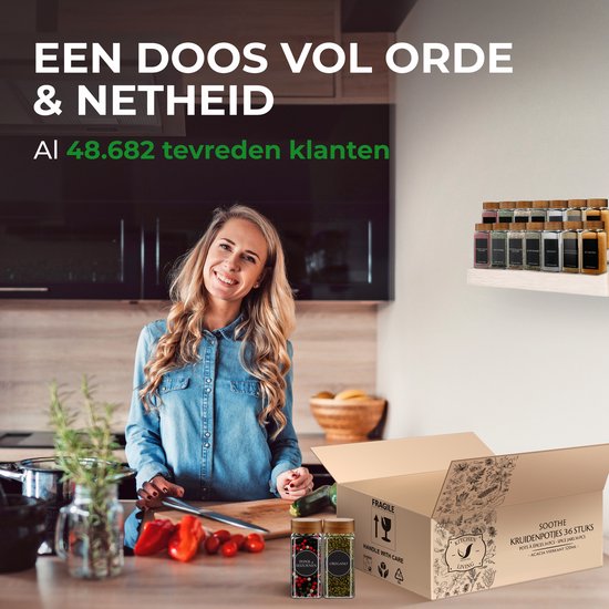 Soothe 36 Glazen Kruidenpotjes Vierkant met Acacia Deksel – 2 Soorten Strooideksels – Kruidenstrooier – Spice Jars – Complete Set incl Kruiden Stickers, Krijtstift en Accessoires – 120ml