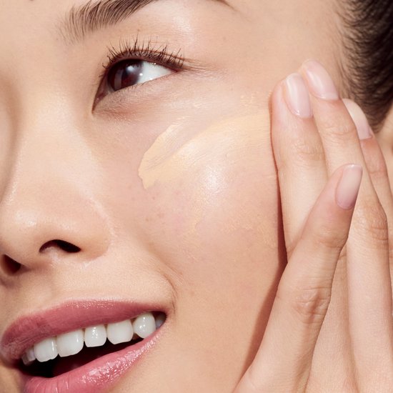 Clinique Even Better Clinical Vitamin Makeup | 1 - Light Medium Cool | Foundation 30ml - 1 Light Med