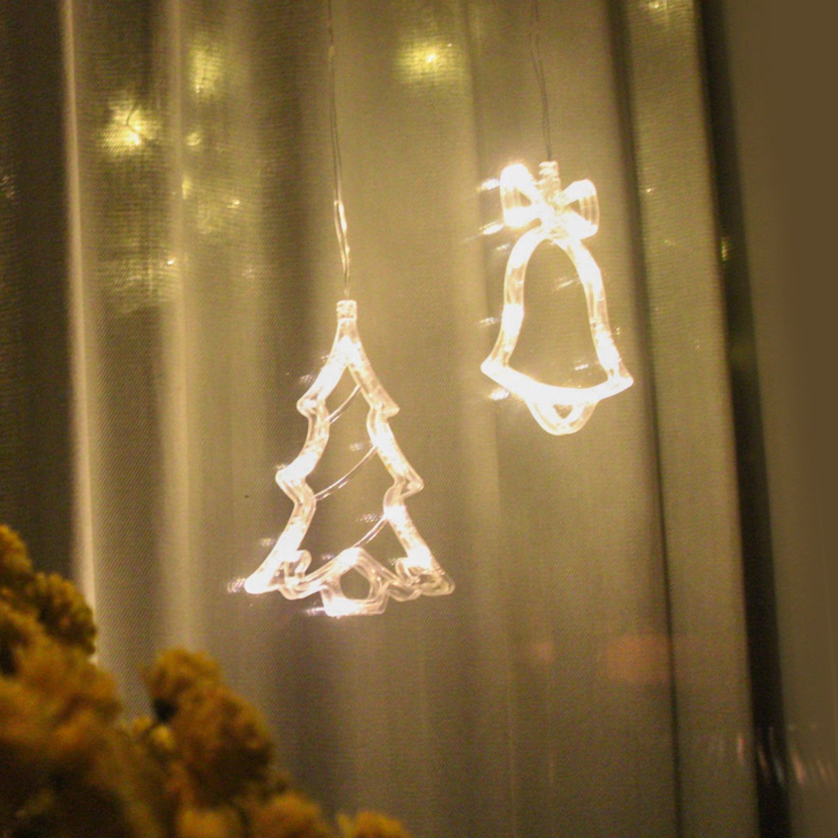 Giftmas LED Hangdecoratie Kerstbel & Kerstboom Warm Wit 14x18,3 cm - Op Batterijen - Raamdecoratie Voor Binnen