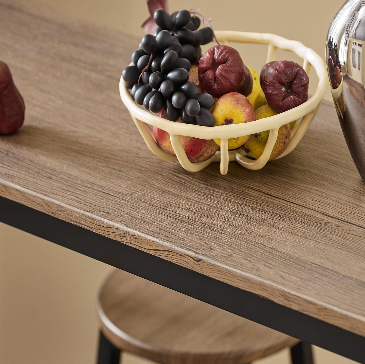 SoBuy Bartafel met 4 Krukken - Max. 150 kg - Industrieel - 120 x 40 x 100 cm - Bruin / Zwart