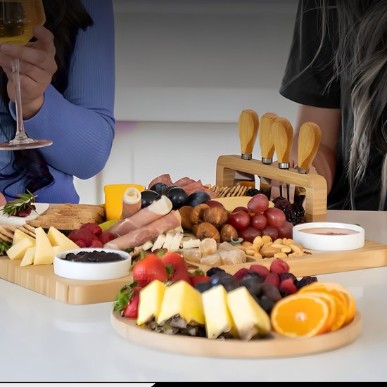Kicinn Borrelplank - Tapasplank - Kaasplank - Serveerplank - Borrelplank Hout - Incl. Kaasmesjes, Vorkjes, schaaltjes en extra Serveerplank – Bamboe
