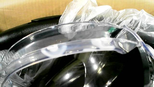 Strex Stofzuiger Zonder Zak - 700W Krachtige Zakloze Stofzuiger - HEPA Filter - 2.5L Stofreservoir - Extra Lang Snoer - Inclusief 4 Opzetstukken