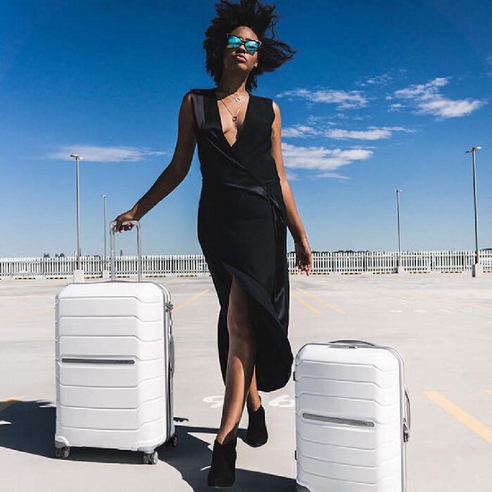 Samsonite Reiskoffer - Flux Spinner 68/25 Uitbreidbaar (Medium) Navy Blue