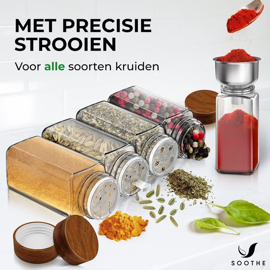 Soothe 24 Glazen Kruidenpotjes Vierkant met Acacia Deksel – 2 Soorten Strooideksels – Kruidenstrooier – Spice Jars – Complete Set incl Kruiden Stickers, Krijtstift en Accessoires – 120ml