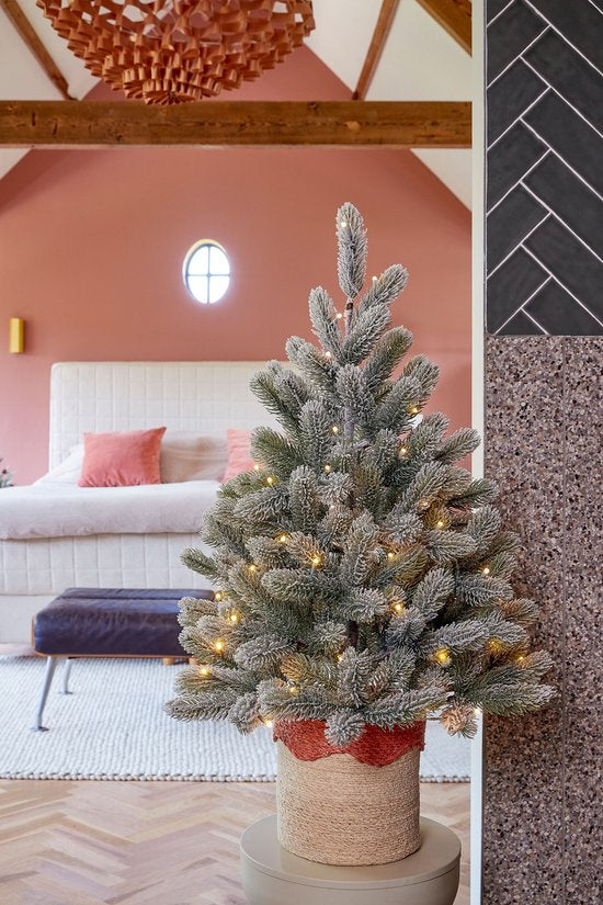 Black Box Trees Nagoya Kunstkerstboom met Verlichting - Kunstboom H90 x D42 cm - Kunst Kerstboom Besneeuwde Takken - in Kunststof Pot - Kerstdecoratie voor Binnen - met Batterij en Timer - 175 Tips