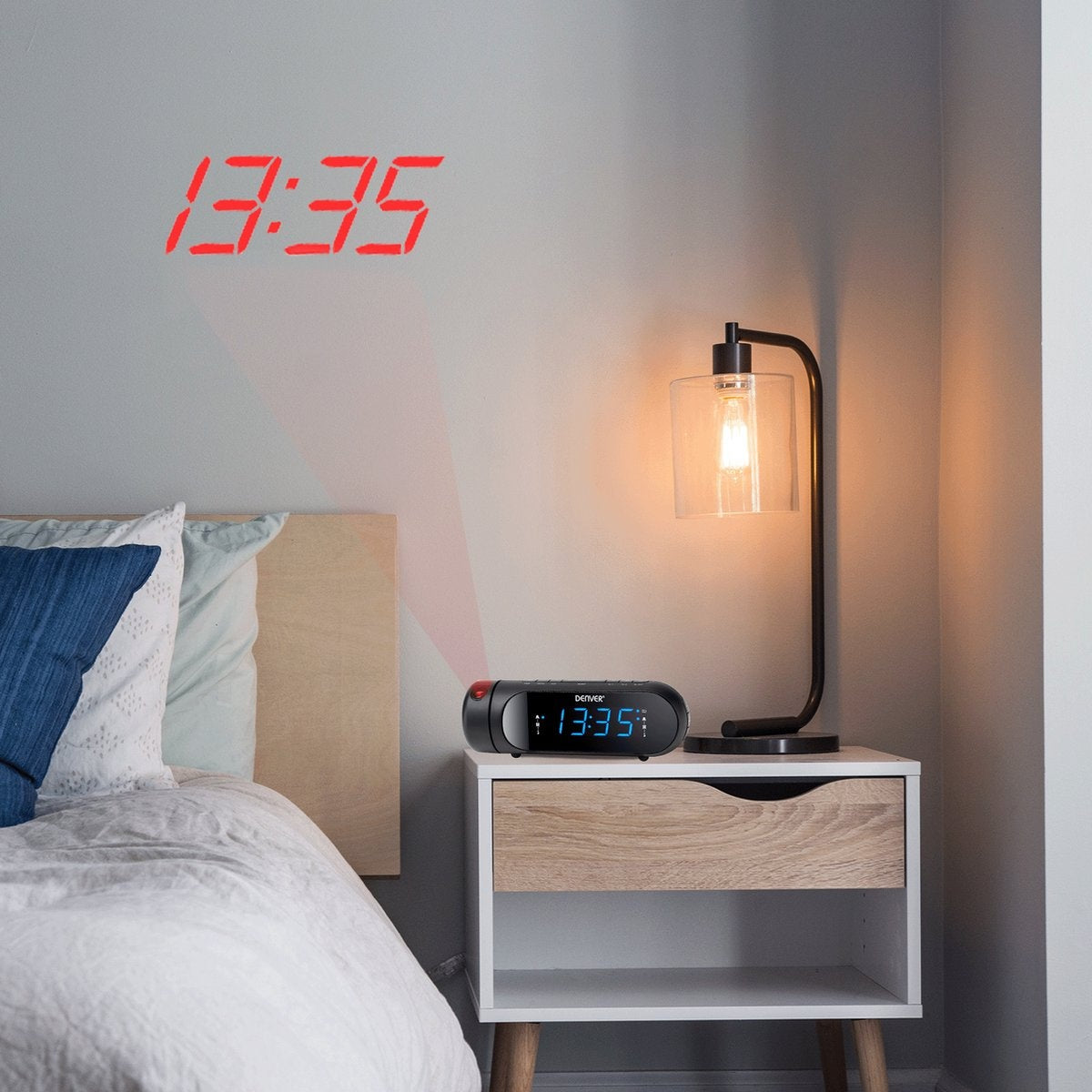 Denver Wekkerradio met Projectie - Opladen via USB - Digitale Wekker - FM Radio - Dubbel Alarm - CPR700 - Zwart