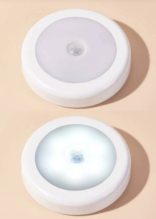 SGD LED Lamp met Bewegingssensor – Draadloze Nachtlamp op Batterijen – Compact Wandlampje 8×8×1,8 cm