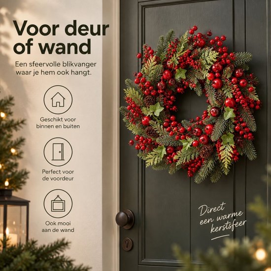 Mica Decorations Norah Kerstkrans met Dennenappels - Kerstversiering met Traditionele Look - Deurkrans voor in de Hal of bij de Voordeur - H13 x Ø50 cm - Rood en Groen