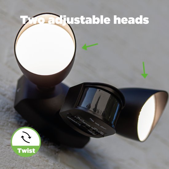 LUTEC Shrimp - LED security wandlamp voor buiten - PIR bewegingssensor - Dag/nacht sensor - Premium aluminium - Tweekoppig - 1700Lm krachtig licht - 4000K helder wit licht - Mat zwart