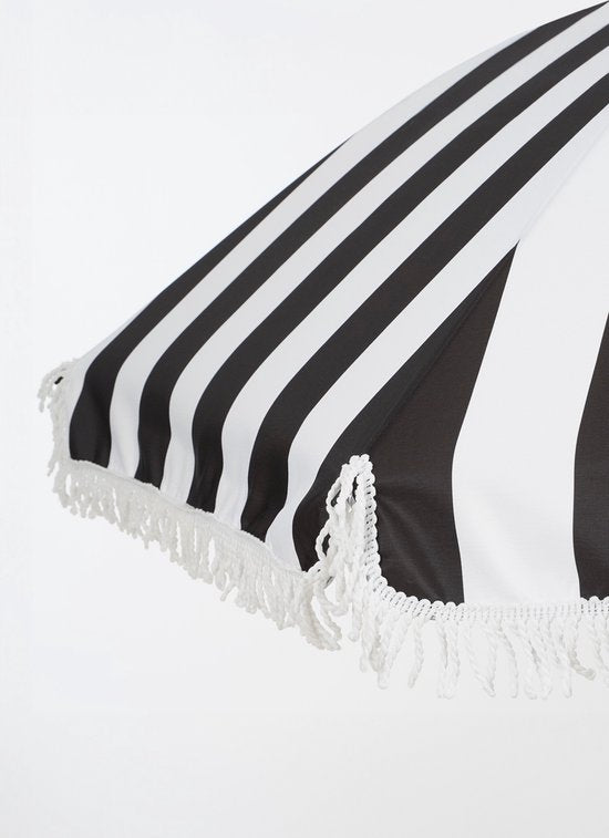 In The Mood Collectie Osborn Parasol - H238 x Ø220 cm - Zwart, Wit