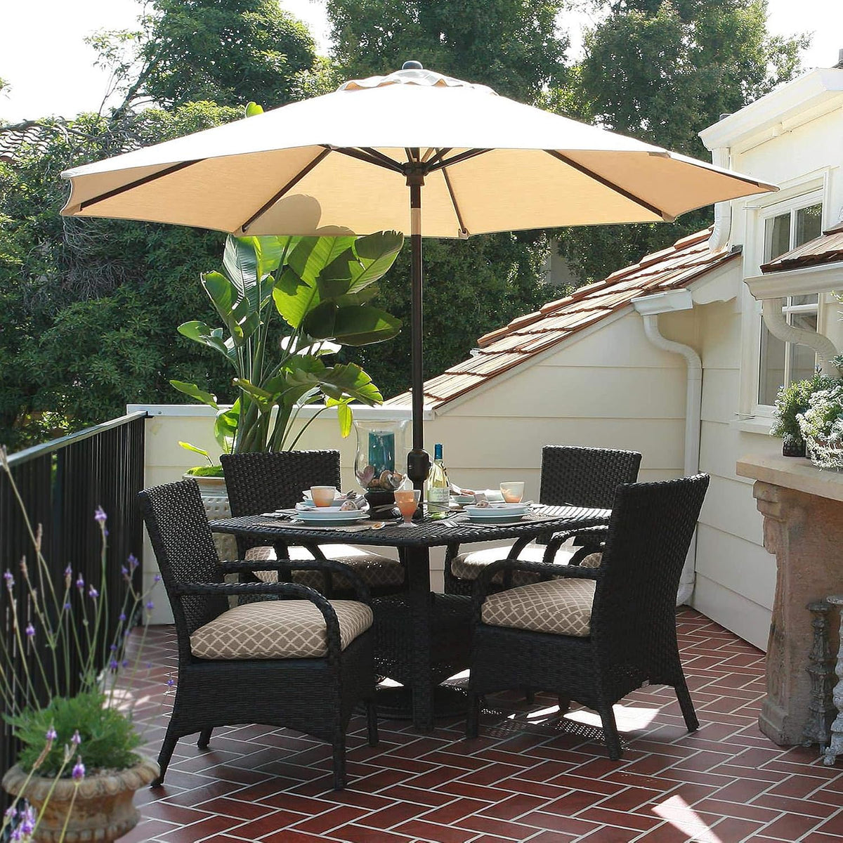 Yaheetech Parasol 270 cm - Knikbaar en Kantelbaar - Met Draaistang - Polyester