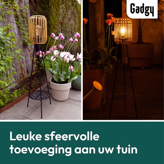 Gadgy Solar Tuinverlichting Staande Lamp Terras - Buitenlamp Zonne Energie Balkon & Tuin - Driepoot Tuinlamp Led Buiten met USB-aansluiting - Tuinverlichting op Zonneenergie - Lantaarn voor Buiten Verlichting - Tuinlampen - Rattan