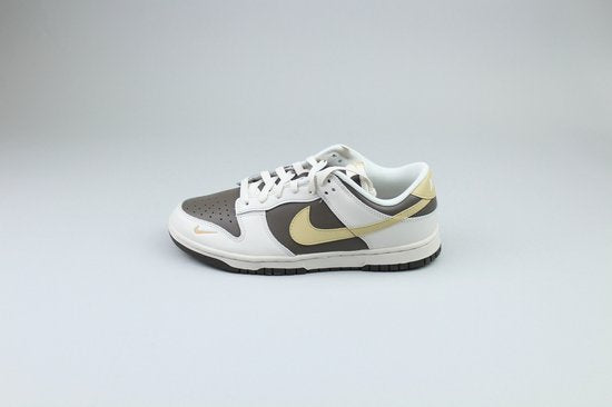 Nike Dunk Low 'Ironstone Sesame' maat 38.5.