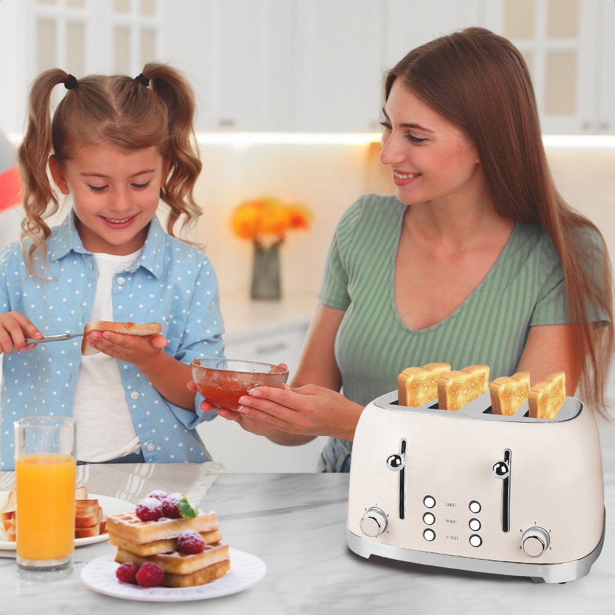 KitchenBrothers Retro Broodrooster - Toaster - 6 Warmteniveaus - 4 Extra Brede Sleuven - 1630W - Beige
