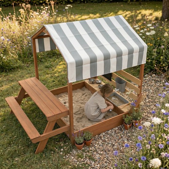 AXI Bo Zandbak & Speelhuisje 159 x 105 cm met Speelkeuken en Picknicktafel Bruin – FSC hout – Met Krijtbord en 6-delig Zandbak Accessoireset – Inclusief afdekzeil en gronddoek – 10 jaar garantie