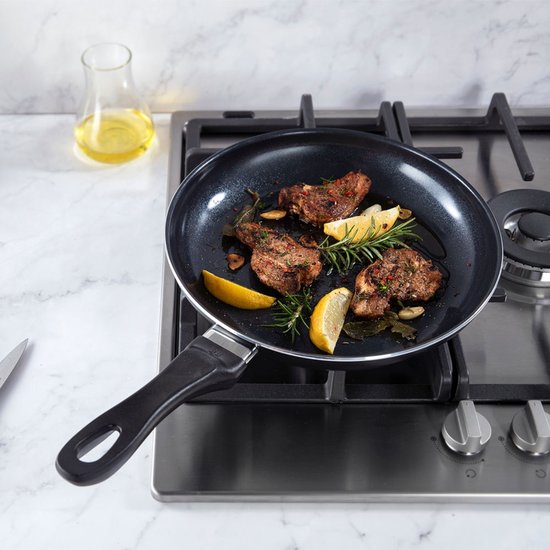 BK Vivid Koekenpannenset 2-delig - 24/28cm - PFAS-vrije antikleeflaag – Koekenpan inductie – Keramische koekenpan - Ovenbestendig tot 160°C – Koudgrepen - Zwart