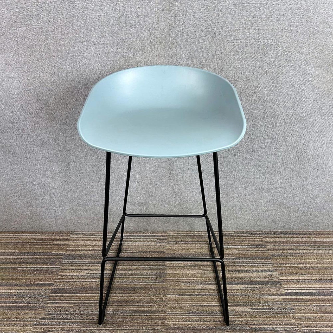 HAY About a Stool AAS38 Barkruk - H 65 cm - Black Steel - Dusty Blue