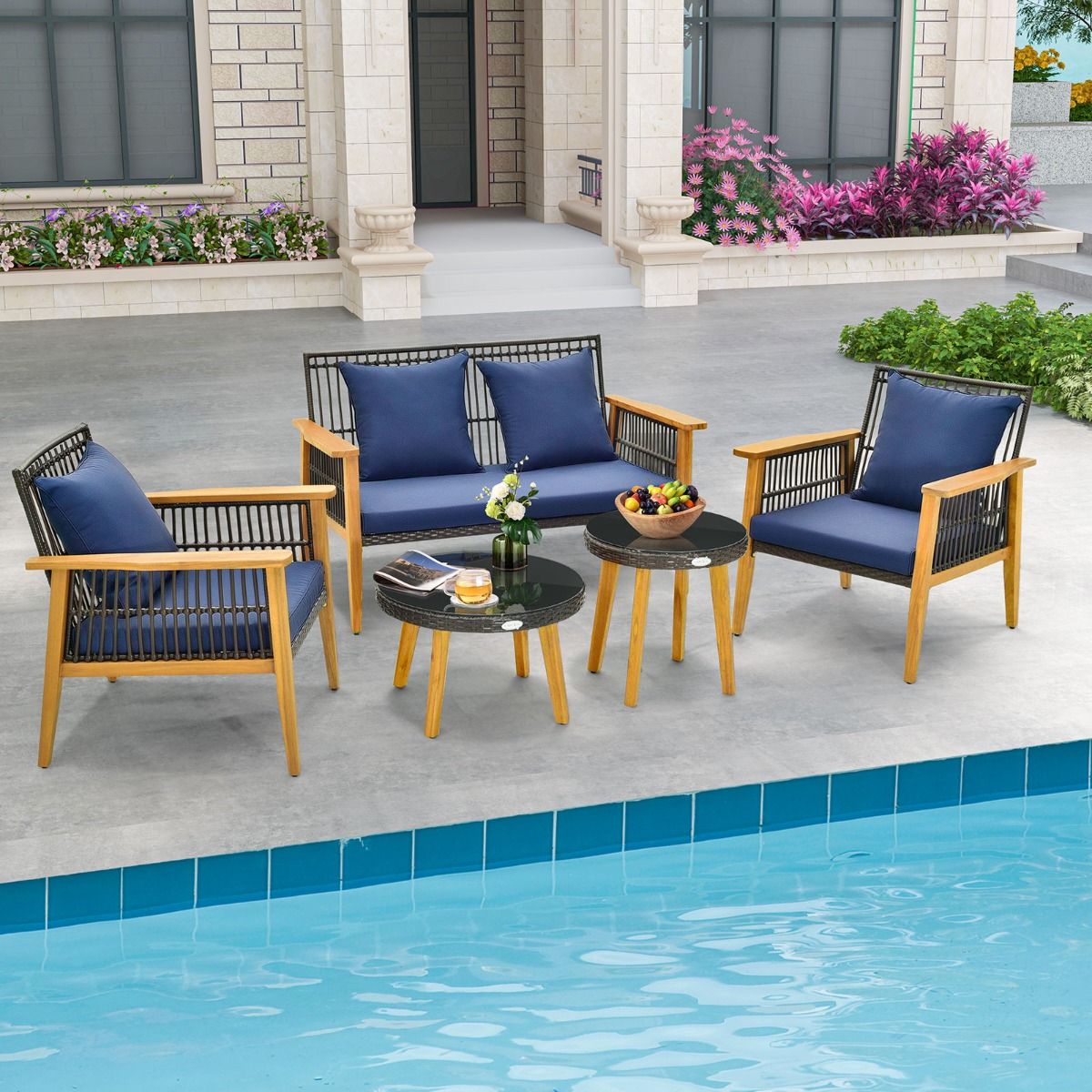 Coast 5-Delige Rotan Buitenmeubelset Bruin met Marineblauwe Kussens – 2 Stoelen, Loveseat en 2 Salontafels (Stoel 75x76x80 cm, Loveseat 132x76x80 cm, Tafel Ø48 cm & 60x38 cm)