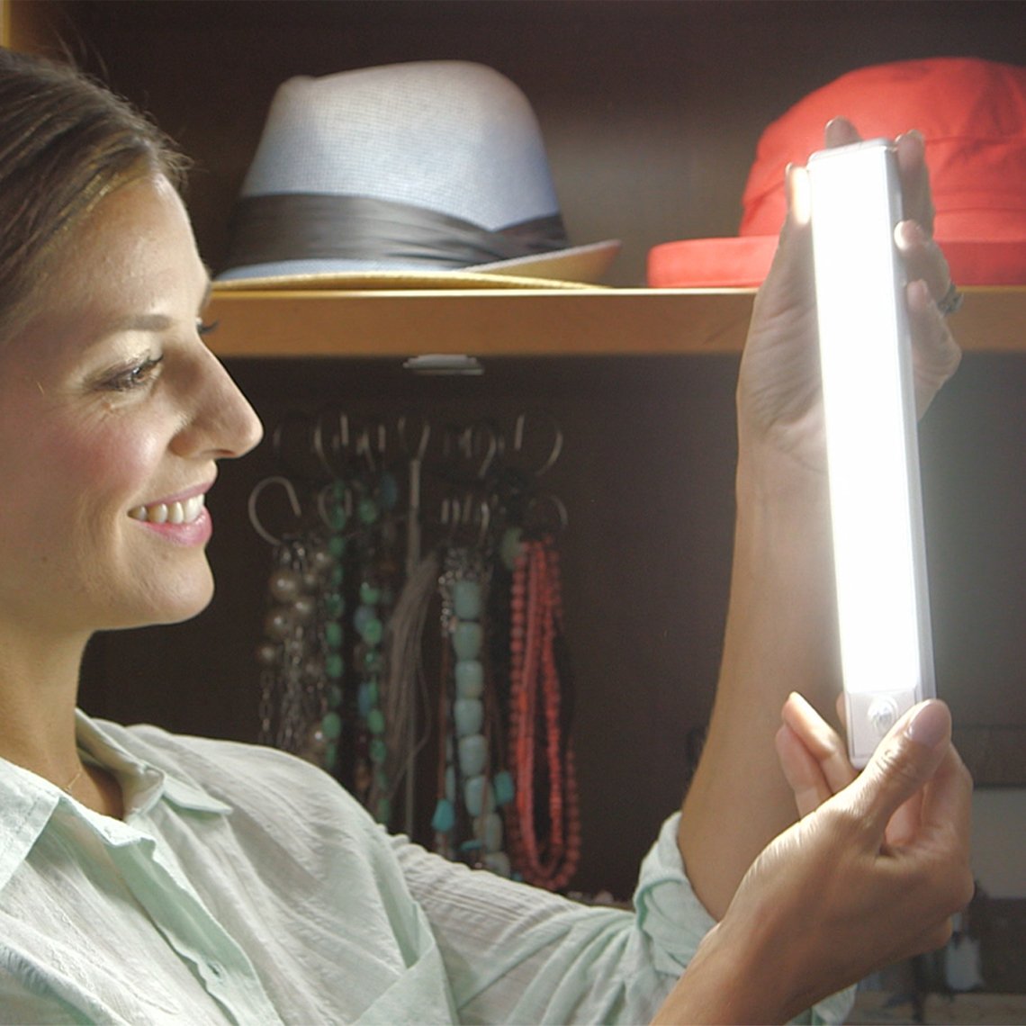 HandyLUX Slim Bright LED Lichtstrip - Magnetisch Bevestigbaar - Bewegingssensor - Draadloos Gebruik - Ultrahelder Licht