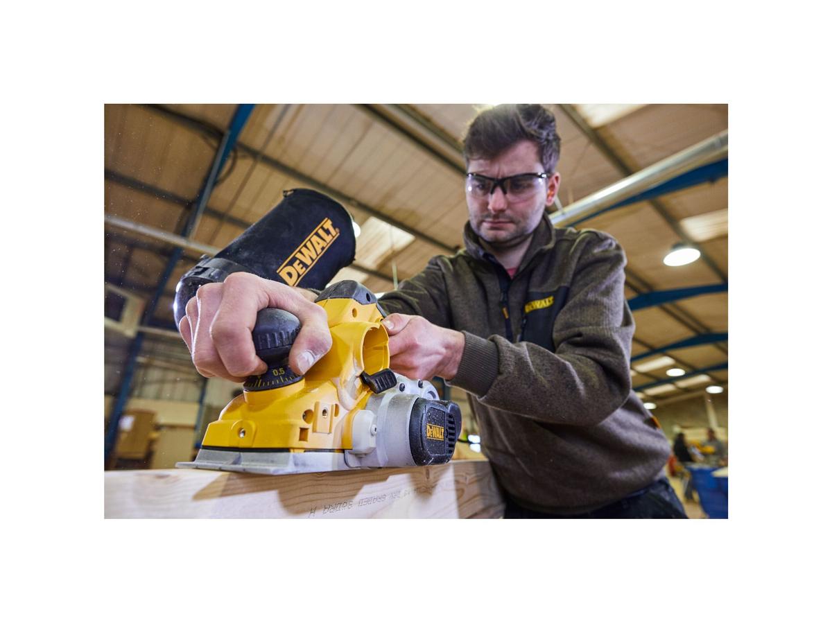 DeWalt Schaafmachine - 4 mm Schaafdiepte - 1050 W - Geel/Zwart