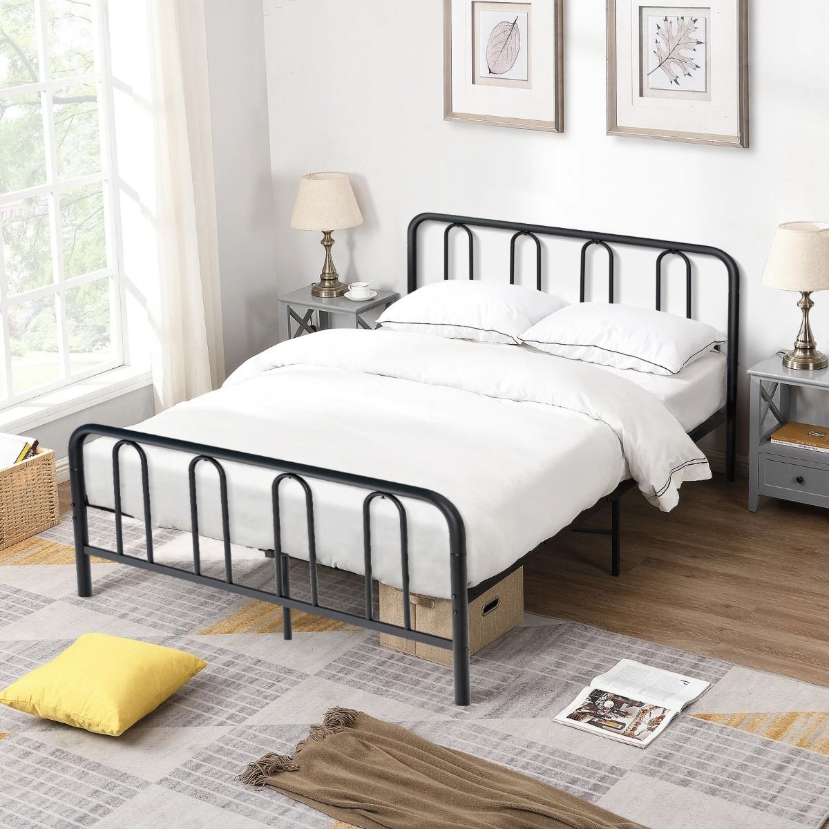 Coast bedframe gemaakt van metaal met hoofd en voetonderdeel modern platformbed 209 x 144 x 101 cm zwart
