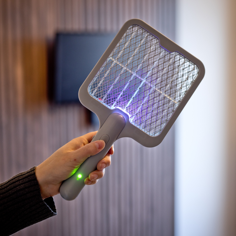 QLT 2-in-1 Muggenvanger Lamp - Effectieve Insectenbestrijding