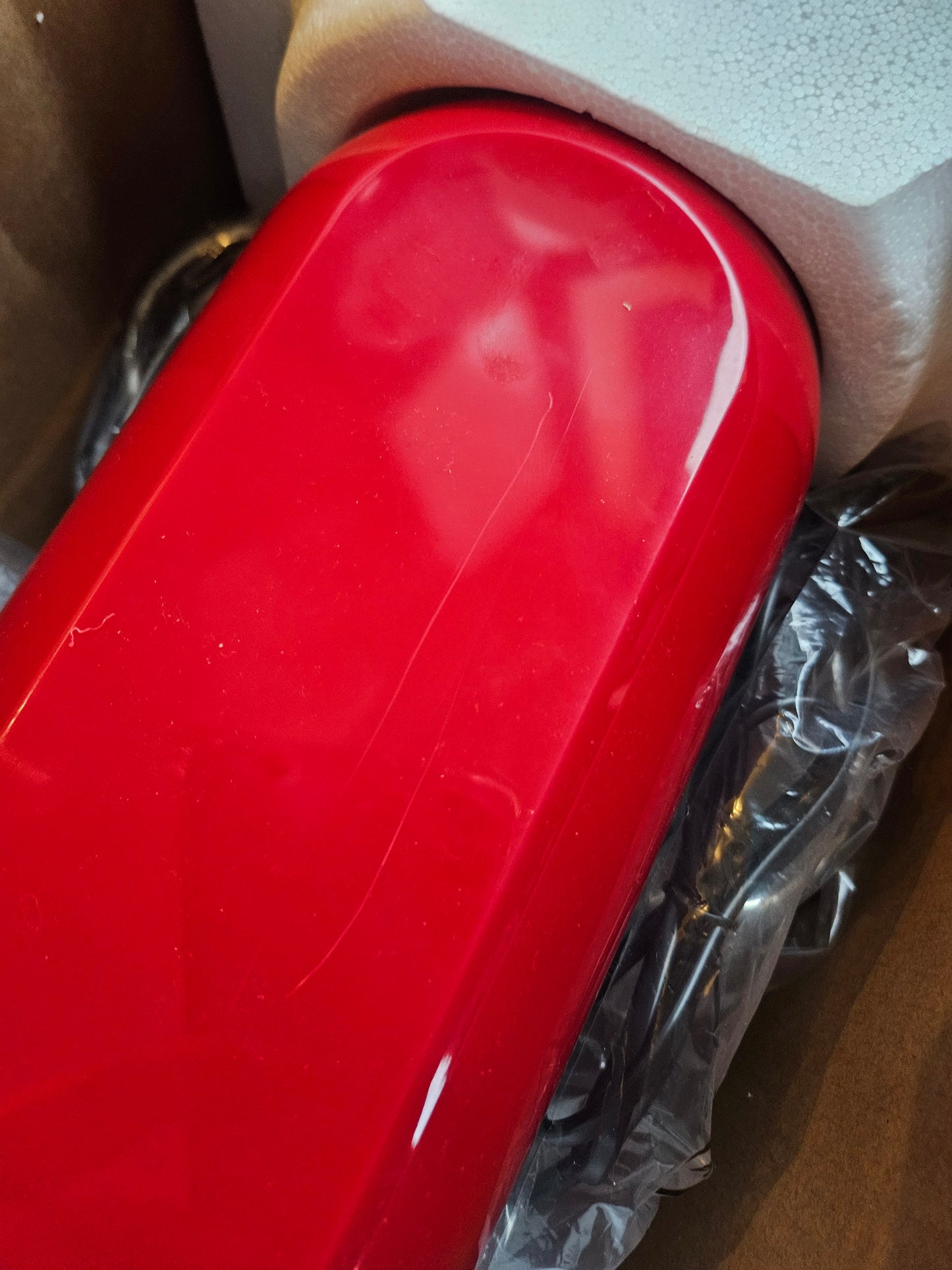KitchenBrothers Keukenmachine Keukenmixer – Voorzien Van Zes Snelheidsstanden En Kantelbare Kop En Drie Opzetstukken – Voor Bakken En Kneden – Rood Kunststof En Rvs – Zes komma Twee Liter