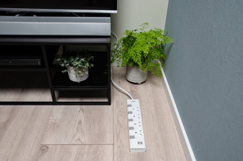 Philips Stekkerdoos 3-voudig – 230V – 3 Stopcontacten – Compact en Veilig – Wit