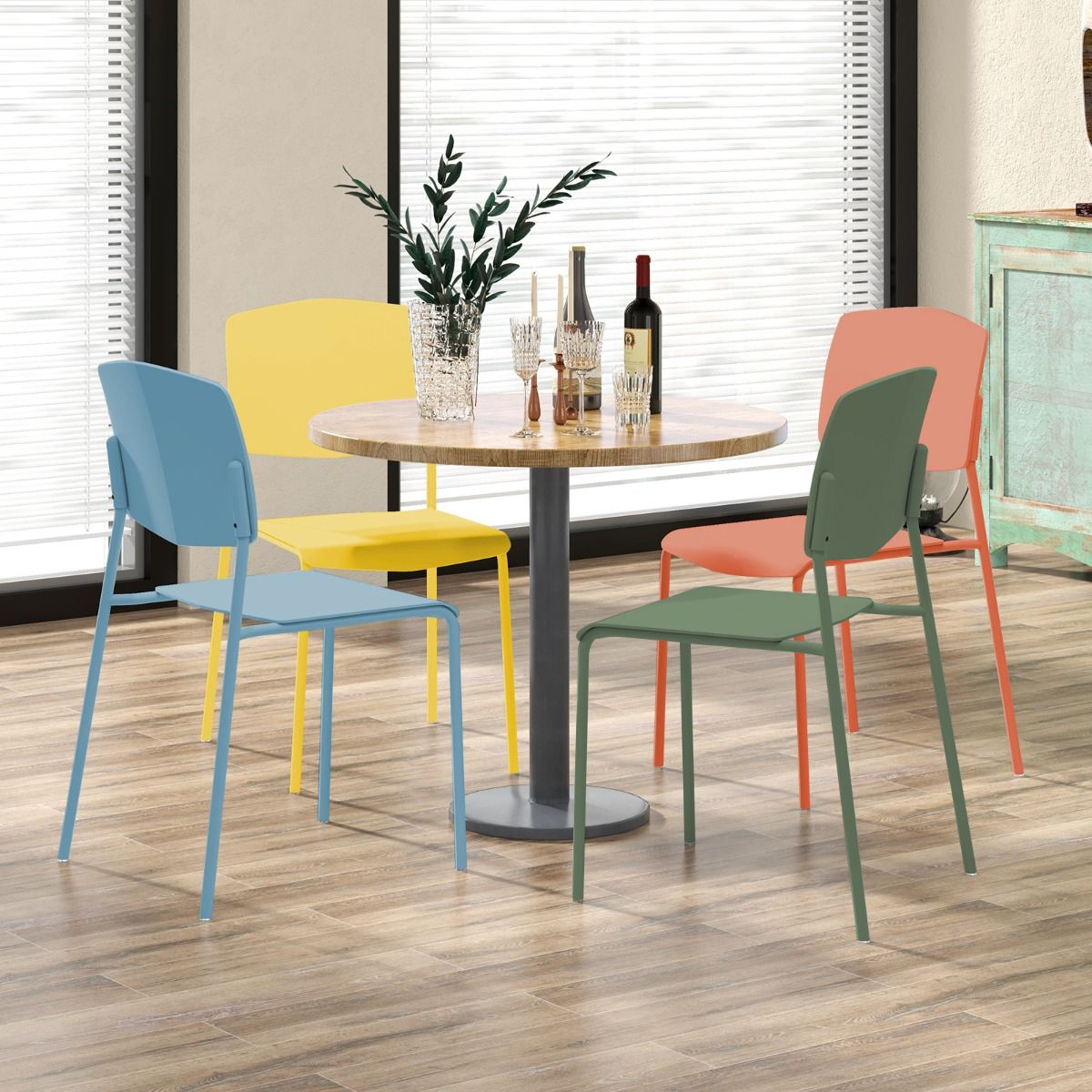 Coast Set van 4 Eetkamerstoelen Zonder Armleuningen – Stapelbaar – Ergonomische Rugleuning – 54 x 46 x 84 cm – Meerkleurig